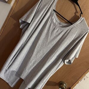 Old Navy Active Gray Short Sleeve Women's Tee